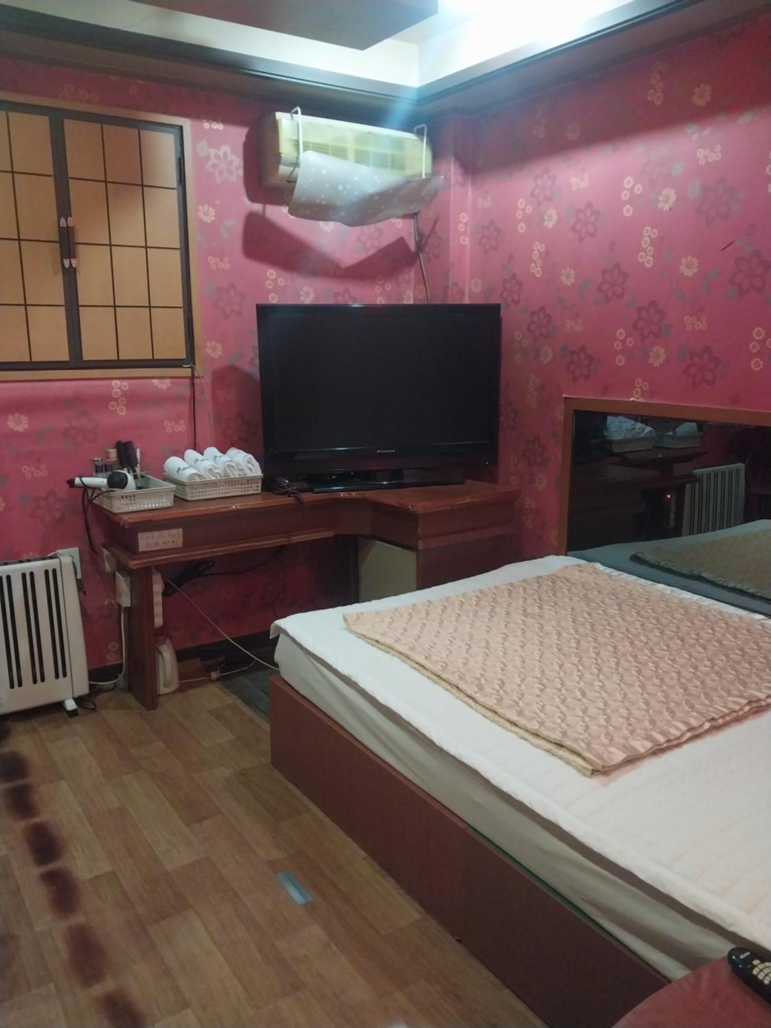 City Park Motel Seongnam Ngoại thất bức ảnh